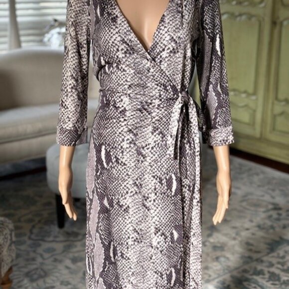 DVF NEW JULIAN TWO - Picture 3 of 3